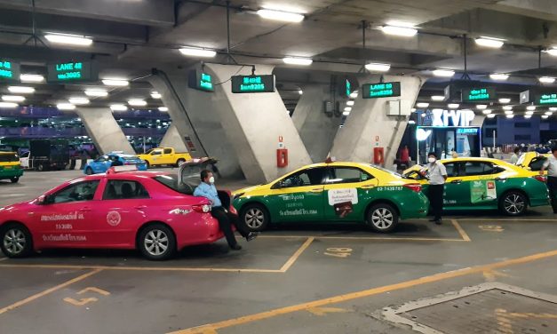 Krisis Bahan Bakar, Taksi Bandara Suvarnabhumi Bangkok Macet