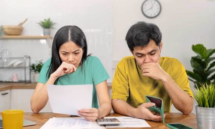 Keterpaksaan Finansial Untuk Memiliki Pekerjaan Paruh Waktu