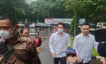 Kasus Berlanjut, Penahanan Richard Lee Diperpanjang Oleh Polisi