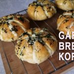 Korean Garlic Bomb Bread: Roti Lembut Rasa Bawang Putih!