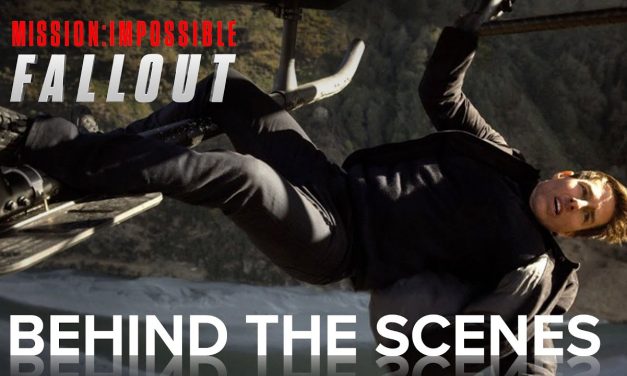Tom Cruise Nekat Terjun Bebas Tanpa Stuntman Dari Helikopter