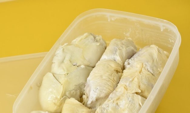 4 Metode Mencairkan Durian Beku Terbaik, Yuk Intip Caranya Ya!