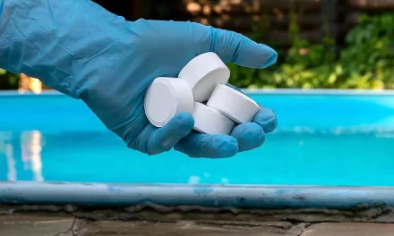 Fungsi Utama Kaporit Dalam Menjaga Kebersihan Kolam Renang